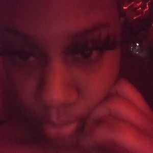 Meet your Posher, Janelle